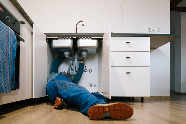Professional Drain Cleaning technician working in Sagaponack, NY